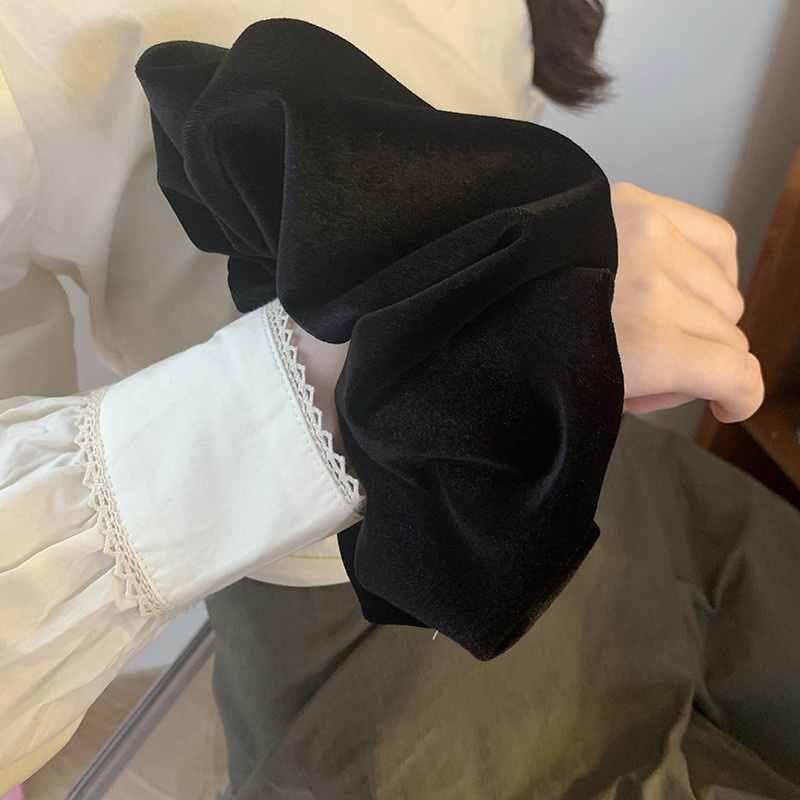 Oversize Black Velvet Scrunchi - đánh giá và giá Freshwater Line